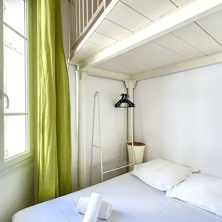 Nice Duplex In The Heart Of Le Carre D'or